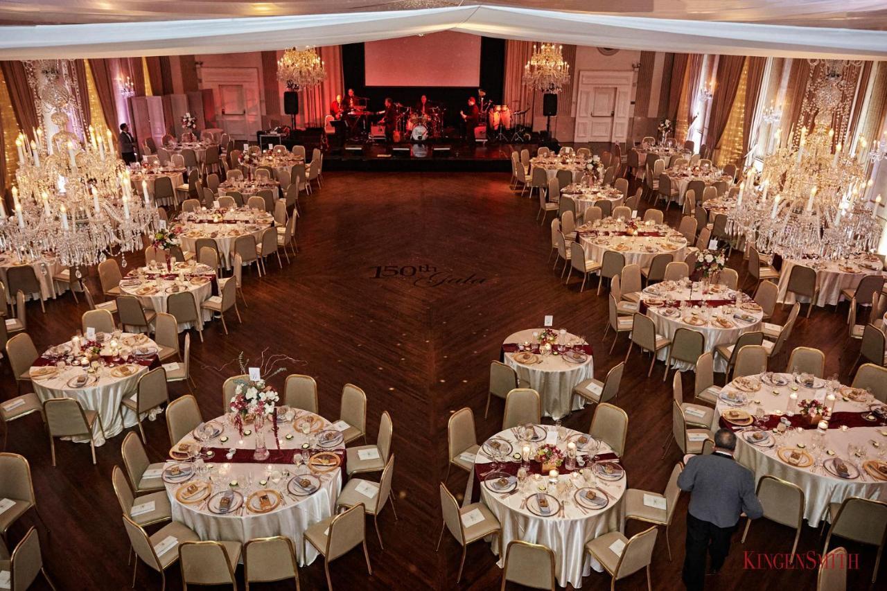 The Inn At The Standard Club Чикаго Екстериор снимка