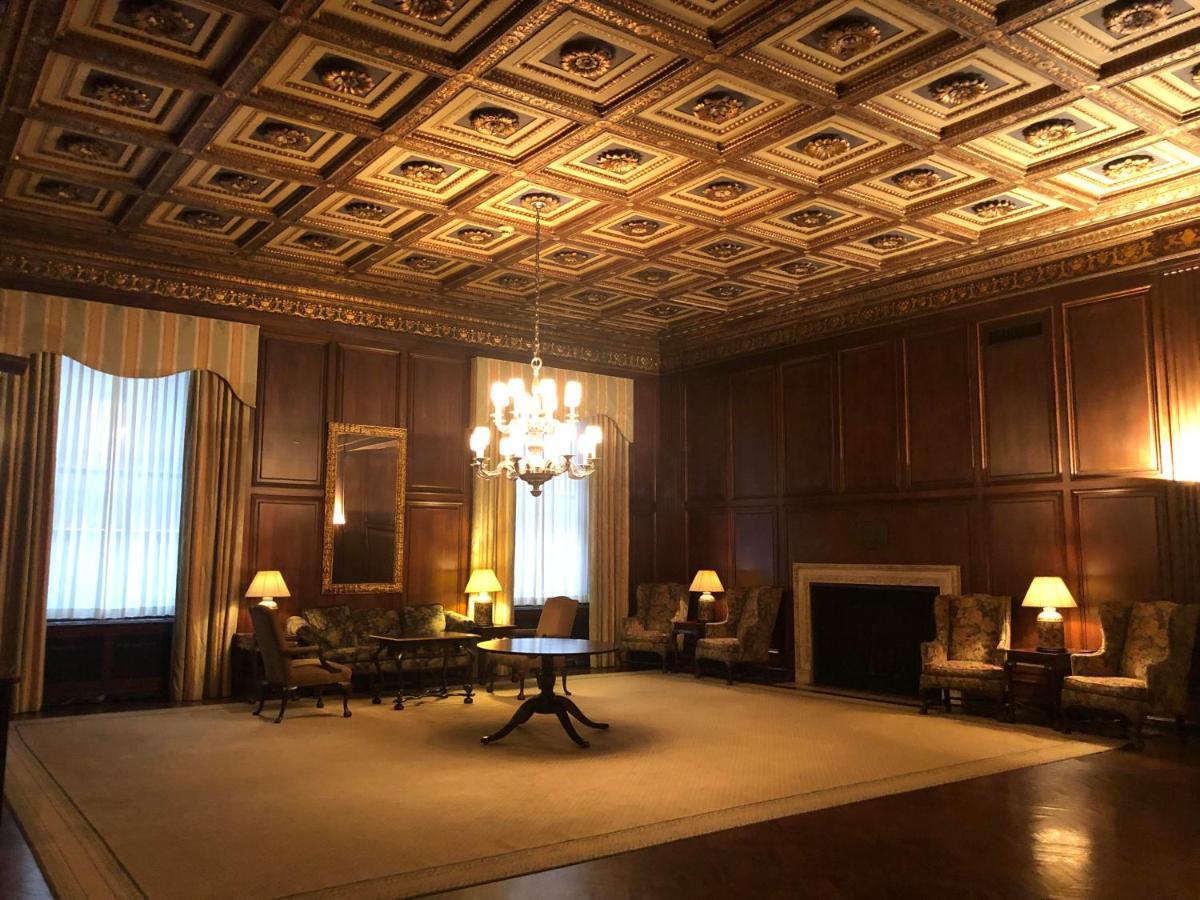 The Inn At The Standard Club Чикаго Екстериор снимка