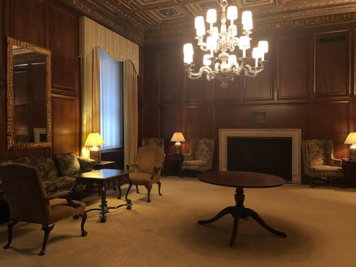 The Inn At The Standard Club Чикаго Екстериор снимка
